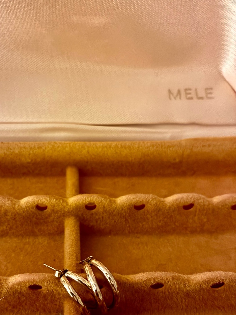 10k Solid Yellow Gold Diamond Cut Detail Hoops 0.59g - Picture 2 of 12